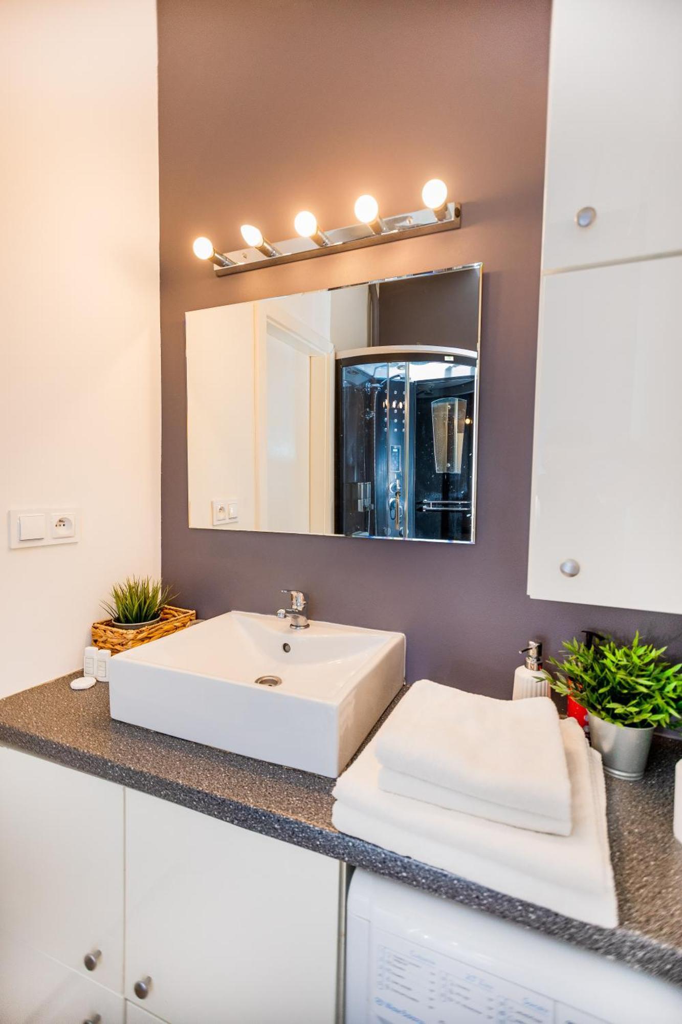 Cozy Studio Next To The Metro And City Center Warsaw Luaran gambar
